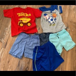 SOLD Kids 2-4T variety pack of clothes.